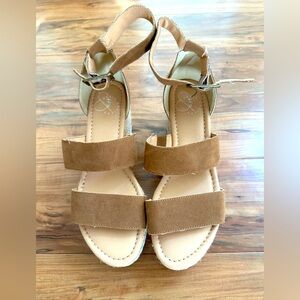 NWT Oasis Society Women's Sylvie Tan Sandals